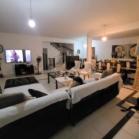 μοναδικό 民宿 利马索尔